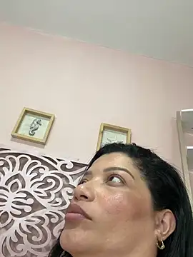 valerie_lya webcam
