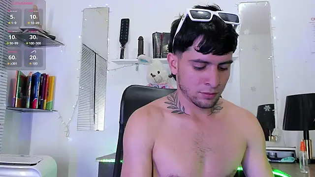 StefanoBigCock webcam