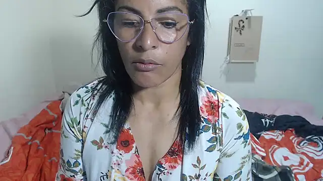 kateleyagrey webcam