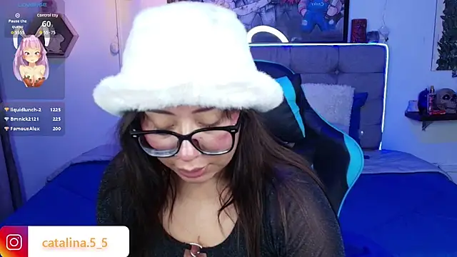 Kata_Bigboobs webcam