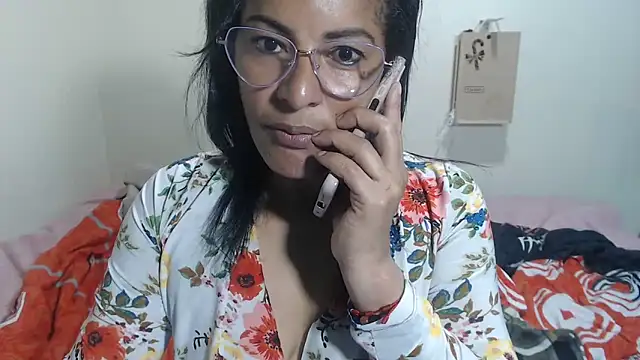 kateleyagrey webcam