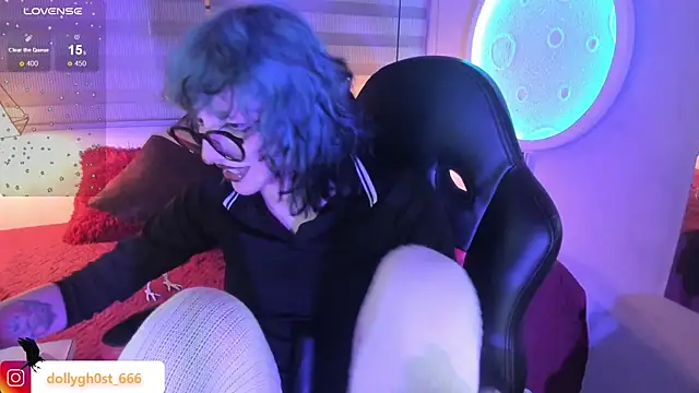 ghosty_doll (F teen) - control toy 2 min