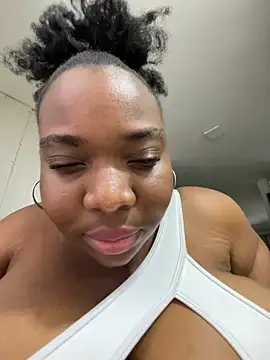 Breisy_bigboobs webcam