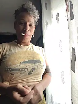 CeceilaMoon webcam