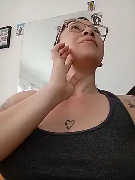 emilypoppy3 webcam