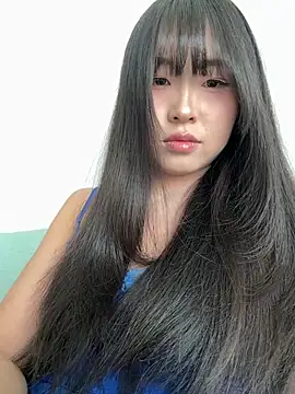 77momomo webcam