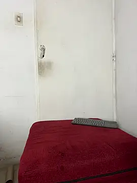 LaliMoonn webcam