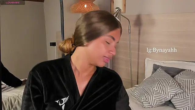 nayah__