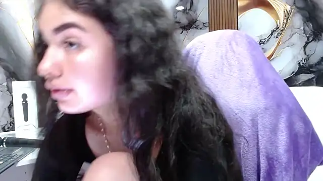 lilimini032 webcam