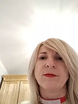 AhlyssaLove1155 webcam