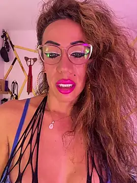 YOURSDEBORA webcam