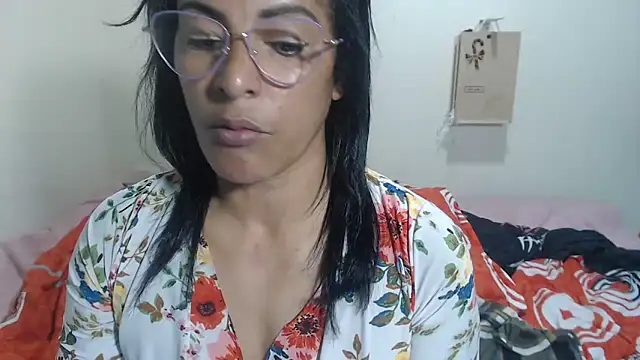 kateleyagrey webcam