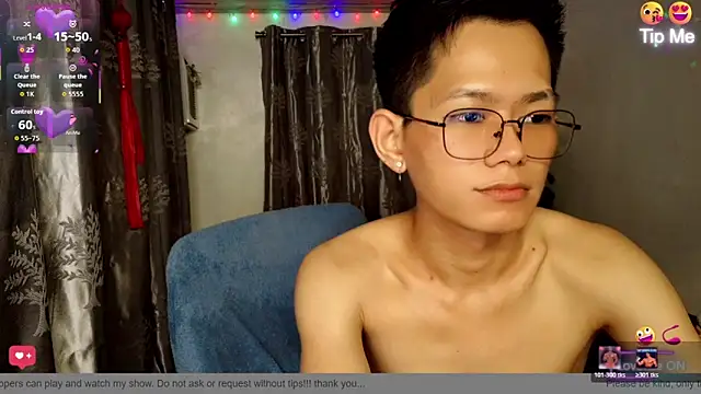 UrAsian_Playboy69 webcam