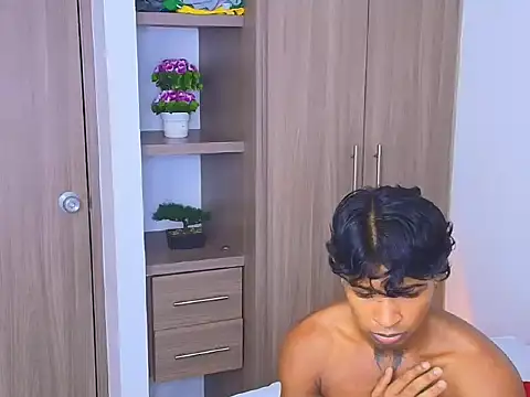 cassian_gold webcam