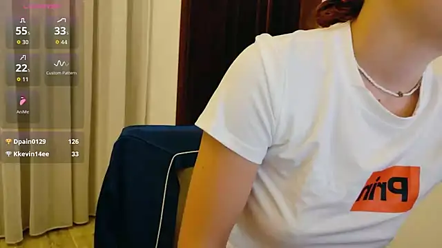 ViktoriaSilk webcam