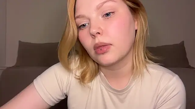 Ophelia_Ritz webcam