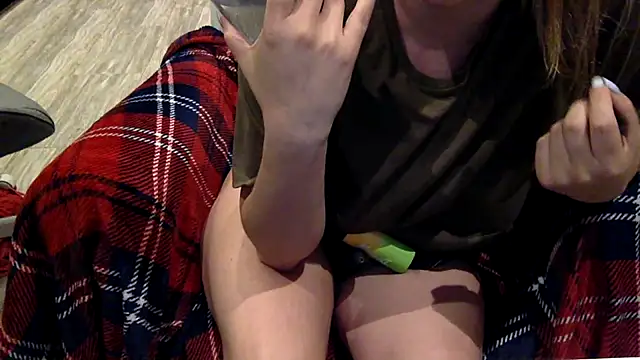 Honey_Blondie webcam