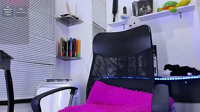 StefanoBigCock webcam