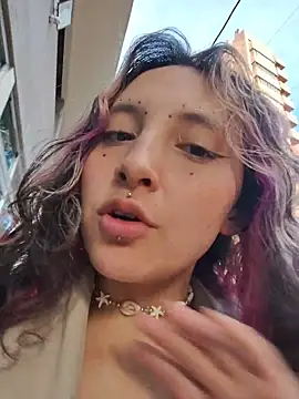 _Laary_Lily webcam