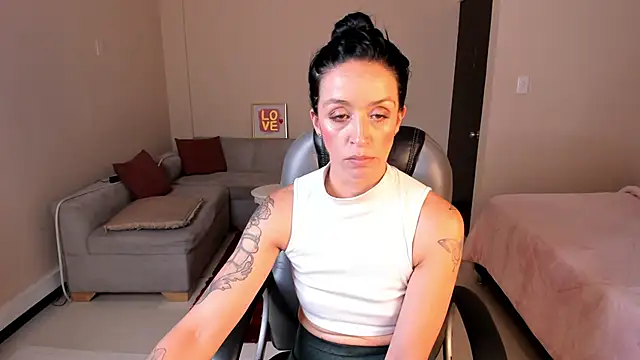 Kristen_Garner webcam
