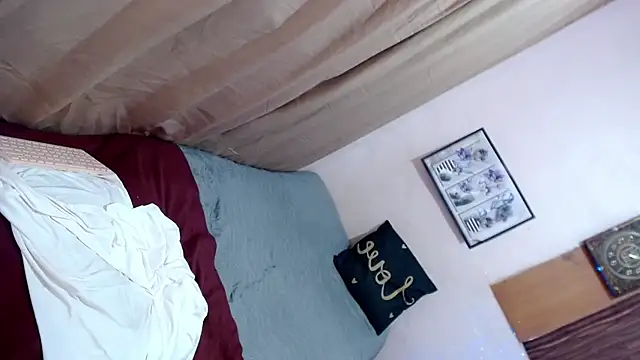 NathalieMea webcam