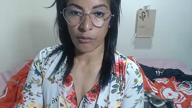 kateleyagrey webcam