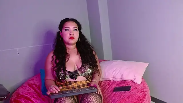 MelaniRosse webcam