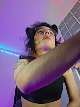Sweet-SharoKitty webcam