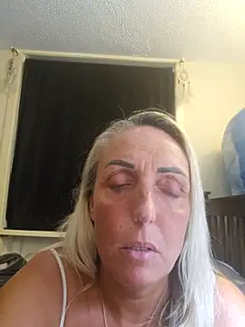 theblondecocklover webcam