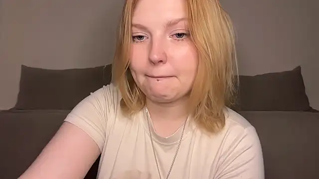 Ophelia_Ritz webcam