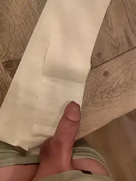 Essie_deLona