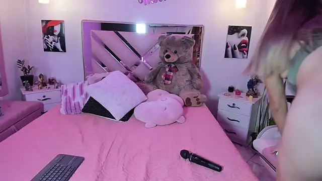 Karly_moon webcam