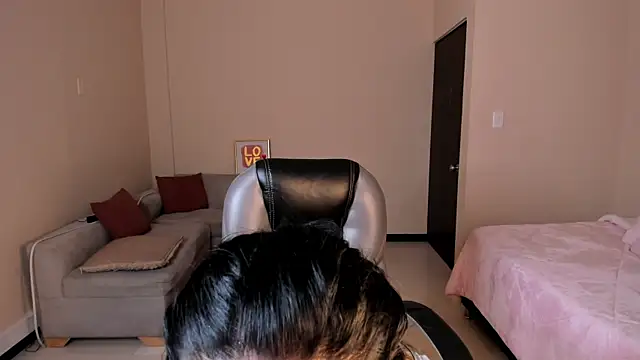 Kristen_Garner webcam
