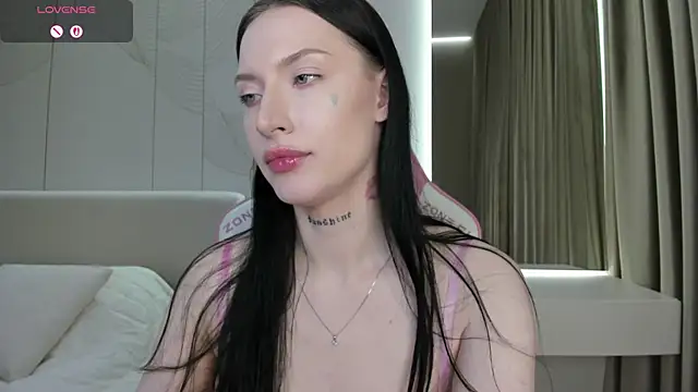 JenniferQueen11 webcam