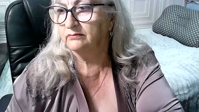 LolkaAlyss webcam