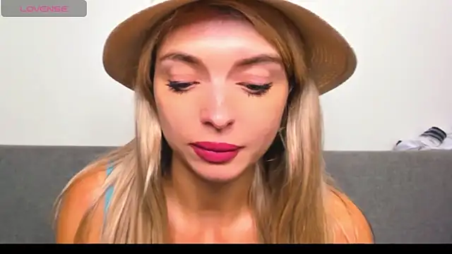 _ellen_meow_ webcam