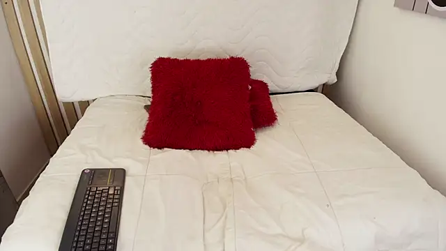 MiaGinger_ webcam