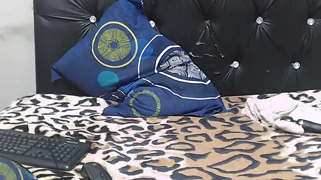 TallGoddessX_ webcam