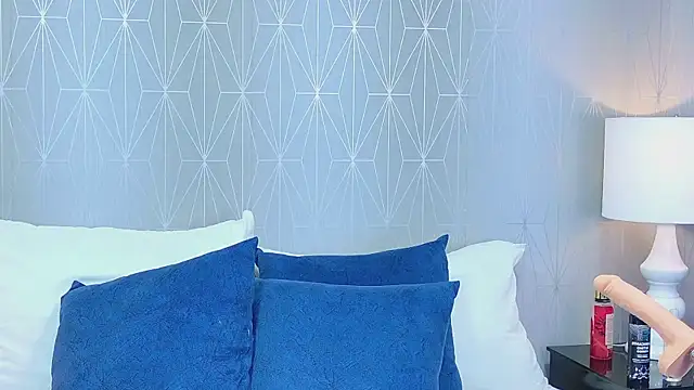 VioletSweetts webcam