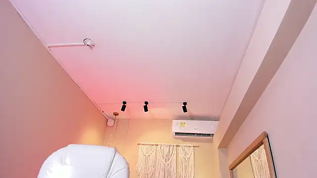 NahimiThompson webcam