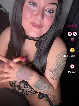 Miss_CurvesXXX webcam