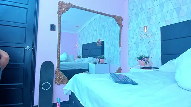 NoaahTylor webcam