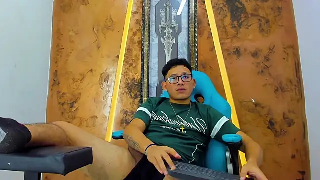 Drake_King19 webcam