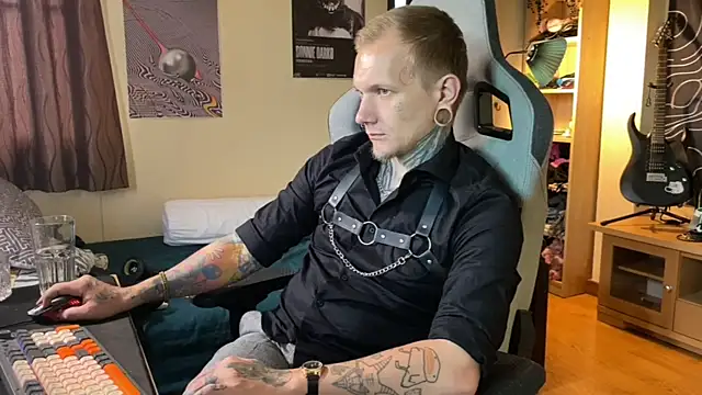 paulvelvet webcam