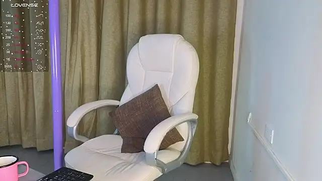 blush_bloom webcam
