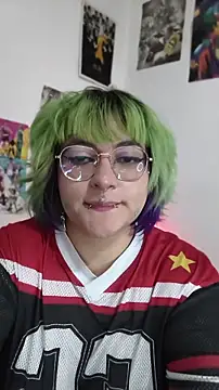 XxGreenGoodxX webcam