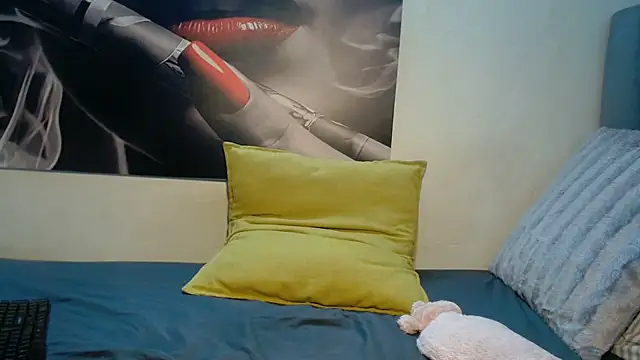 Lola-77 webcam