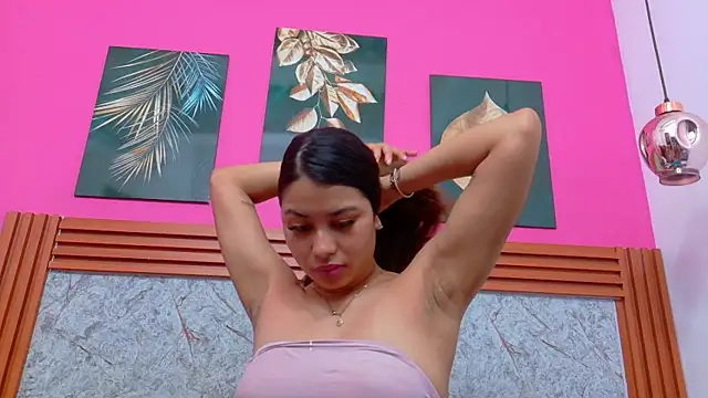TroubleBabygirl webcam