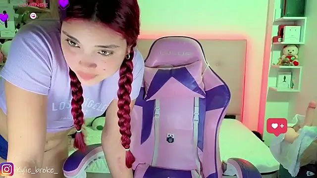 Kylie_brokee webcam