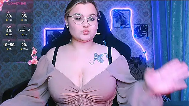 InLoveWithLife26 webcam